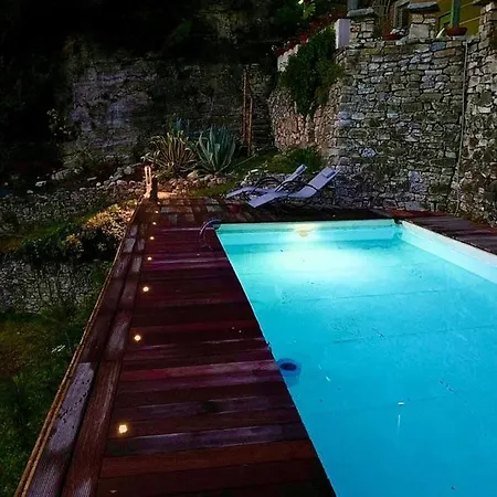 La Casa Sulla Collina Del Castello * Breno