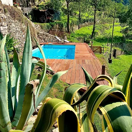 La Casa Sulla Collina Del Castello Breno